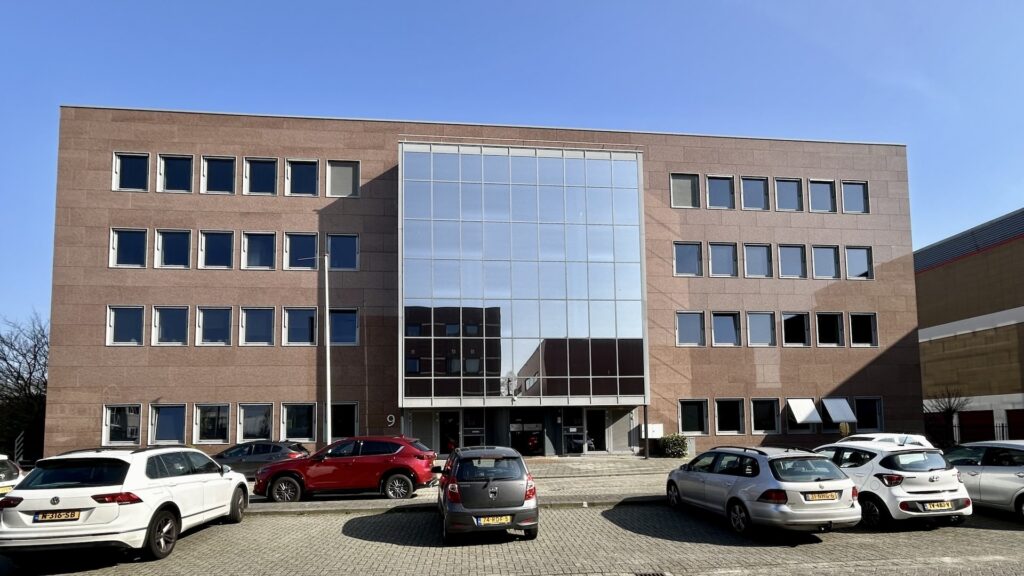 Kantoorpand van Flexoffiz Spijkenisse