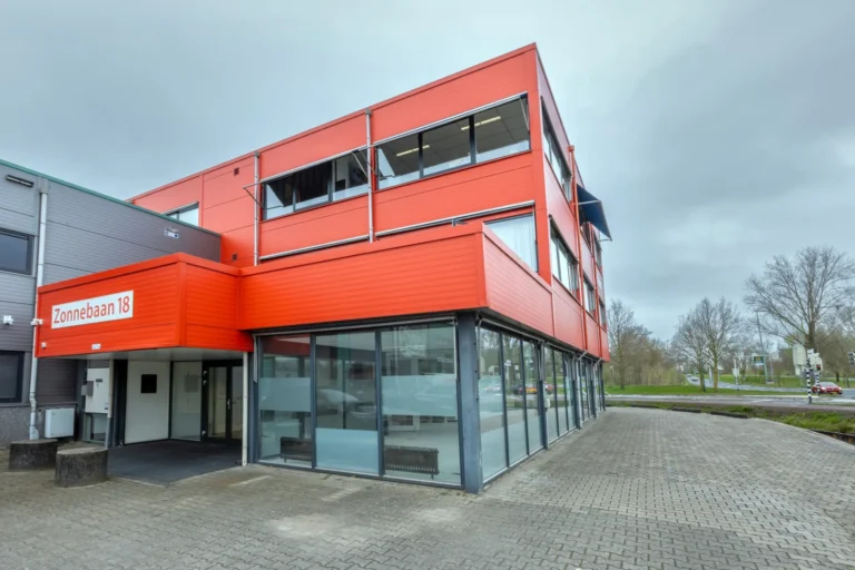 Kantoorruimte huren in Utrecht bij FlexOffiZ, modern kantoorpand