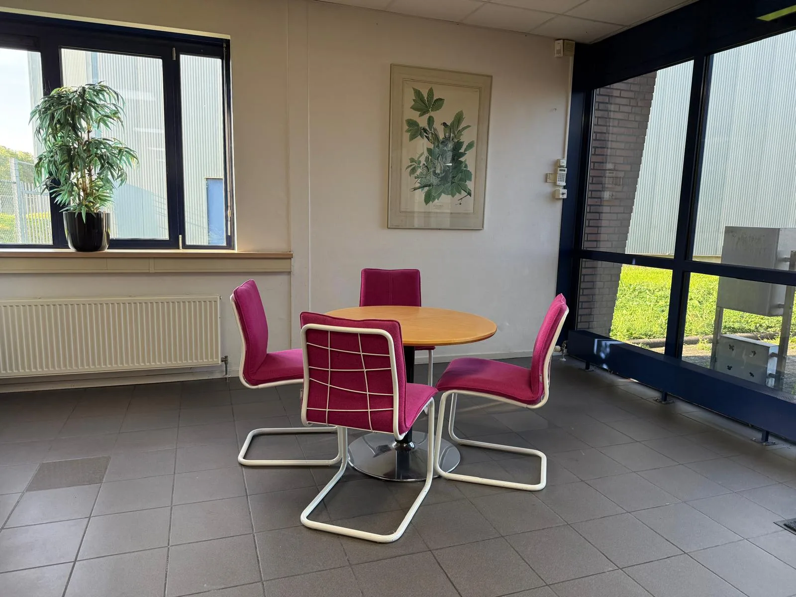 Zithoek bij de entree van FlexOffiZ 's-Heerenberg